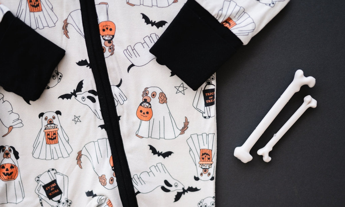 Howl-O-Ween Pups (Convertible Zip Footies)